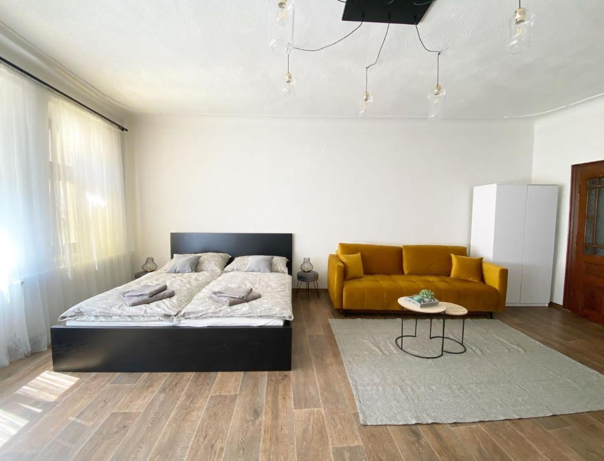 Kovarik Apartments I Оломоуц Екстериор снимка